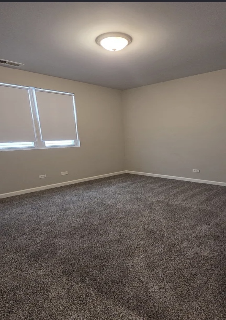 7257 S May Street B Property Photo 7