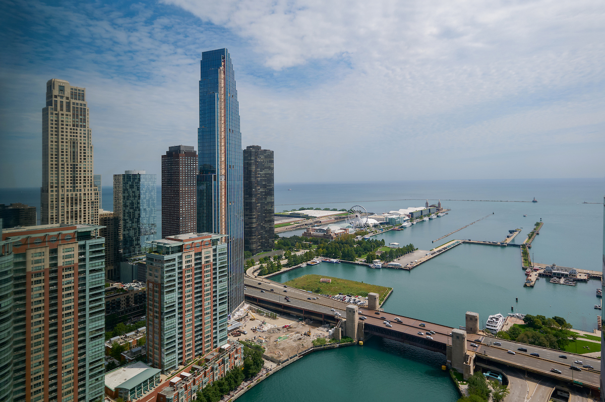 363 E Wacker Drive 3404 Property Photo 9