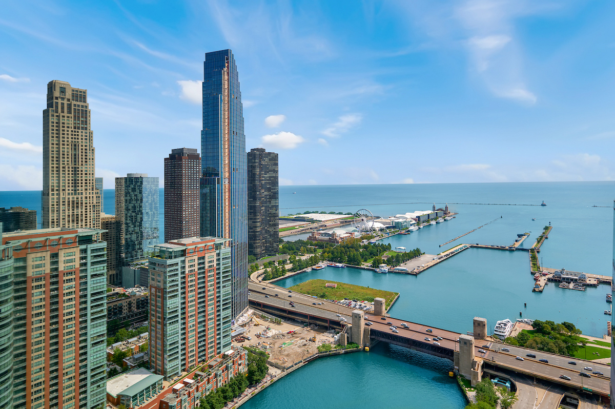 363 E Wacker Drive 3404 Property Photo 9