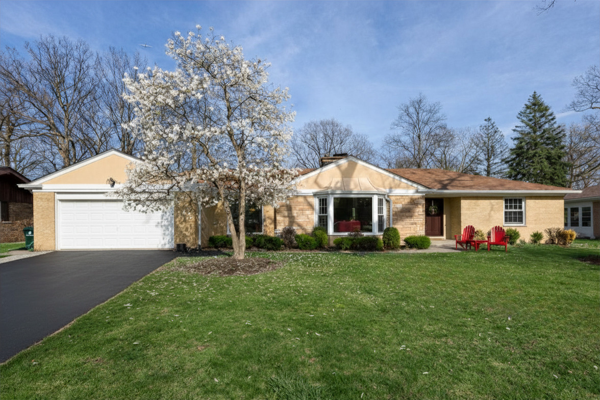 1645 Forest Drive Property Photo 1