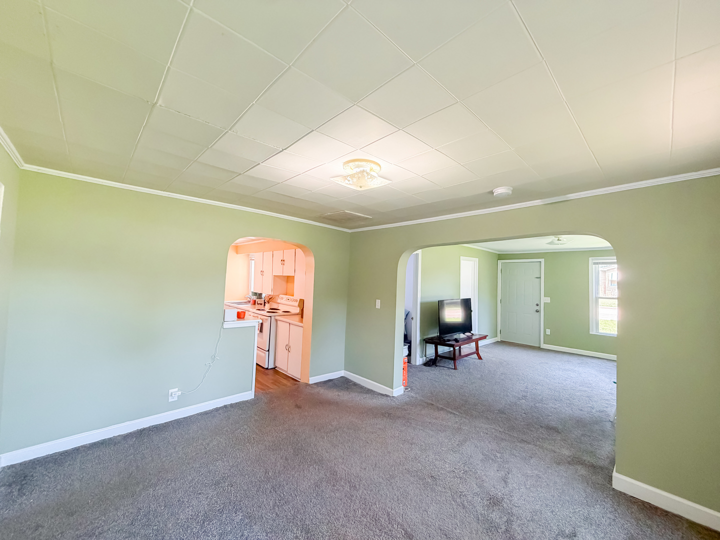 443 W Main Street Property Photo 2