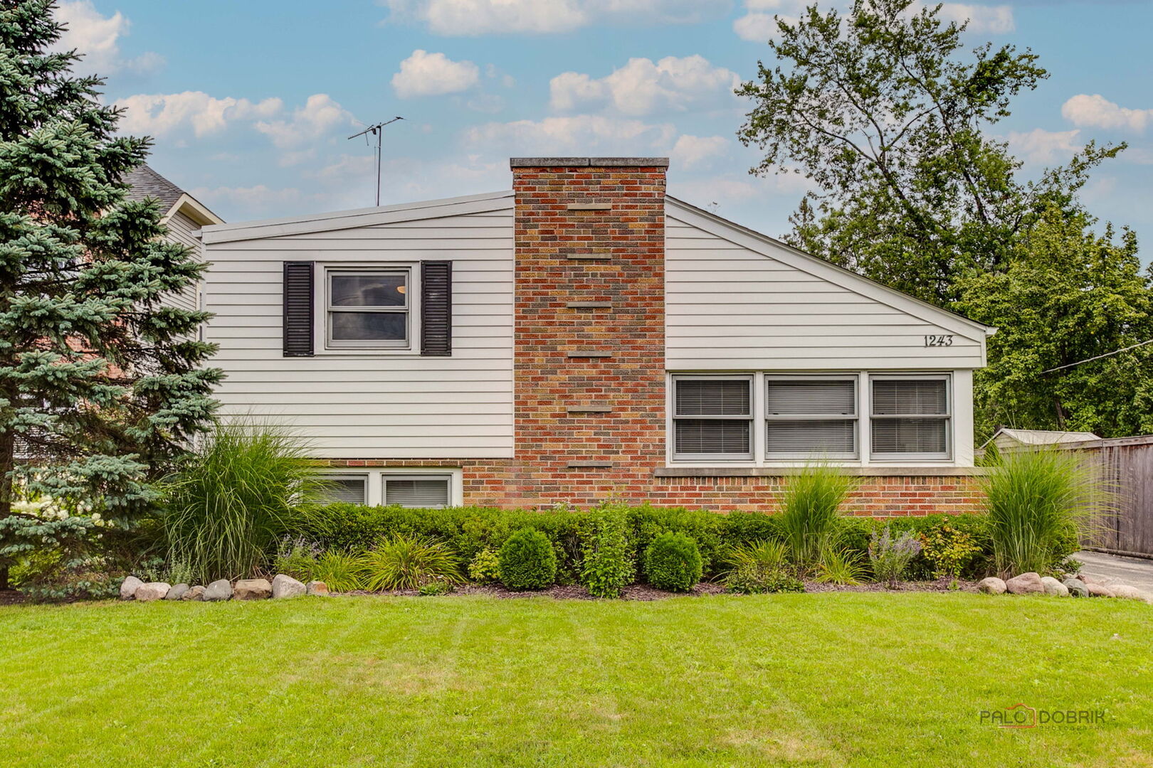 1243 Ridge Road Property Photo 2