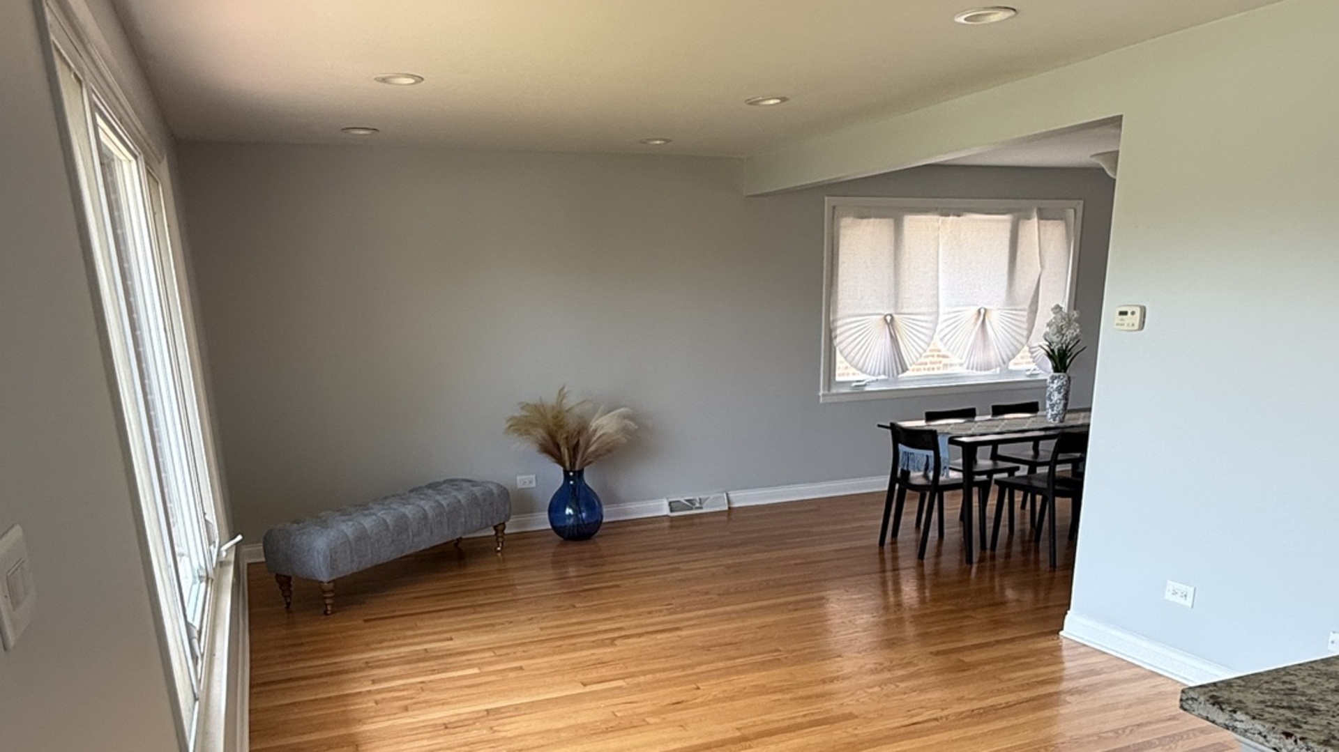 656 Saginaw Avenue Property Photo 2