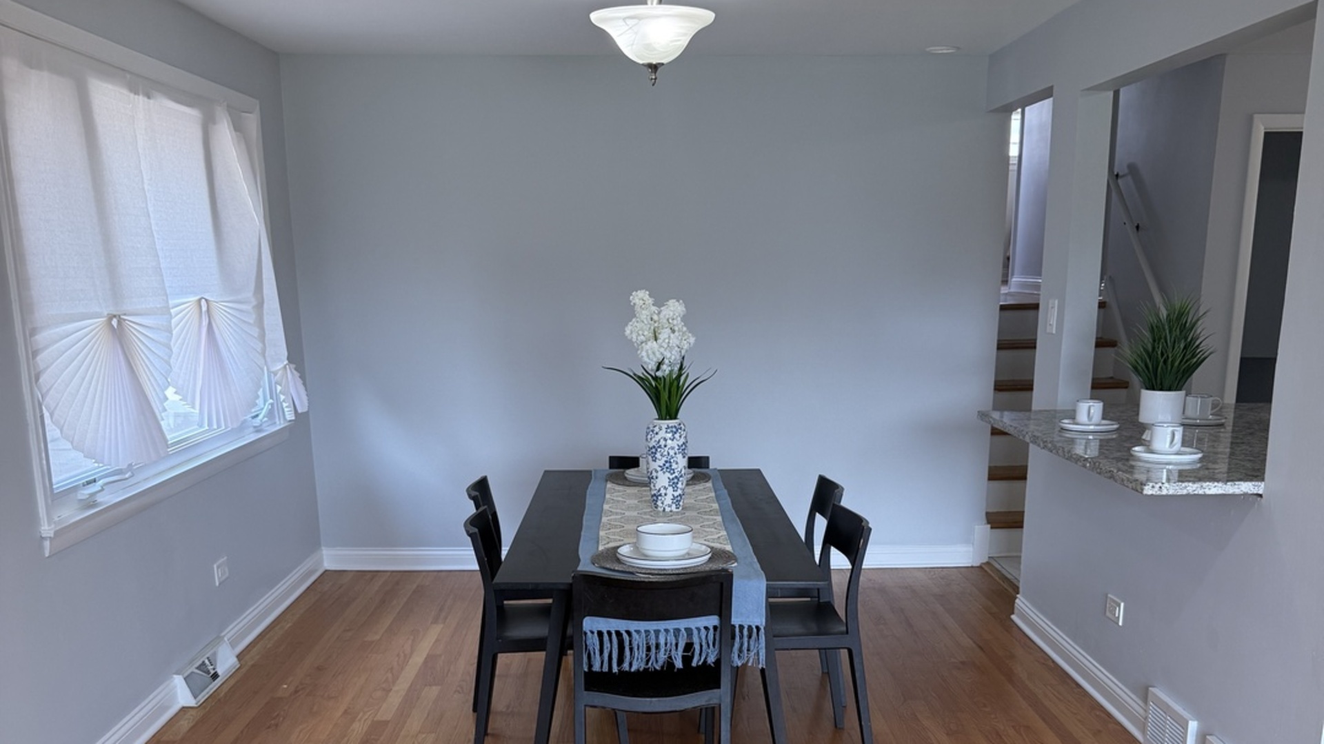 656 Saginaw Avenue Property Photo 6