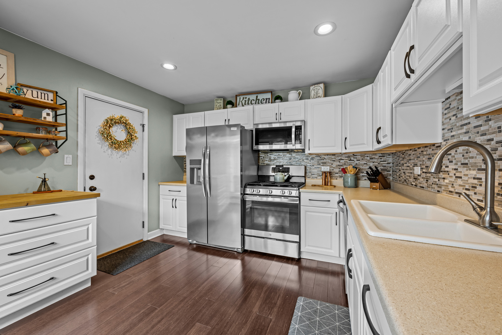 6379 Holly Court Property Photo 10