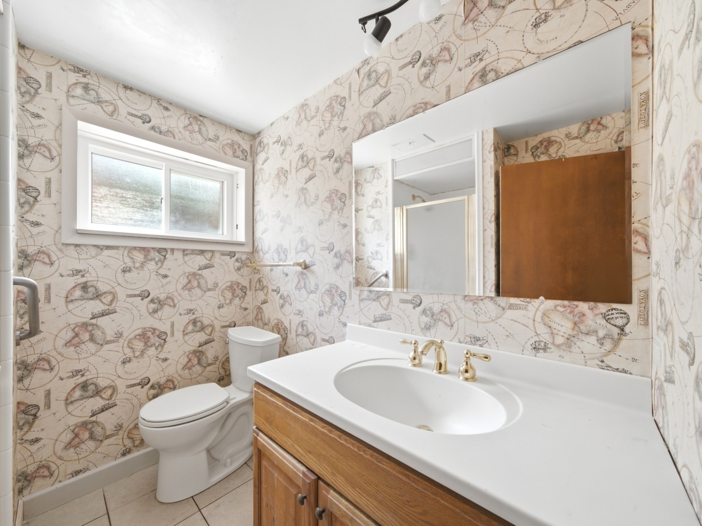 8113 Central Avenue Property Photo 17