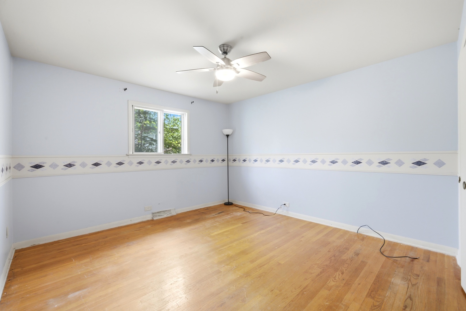 8113 Central Avenue Property Photo 24