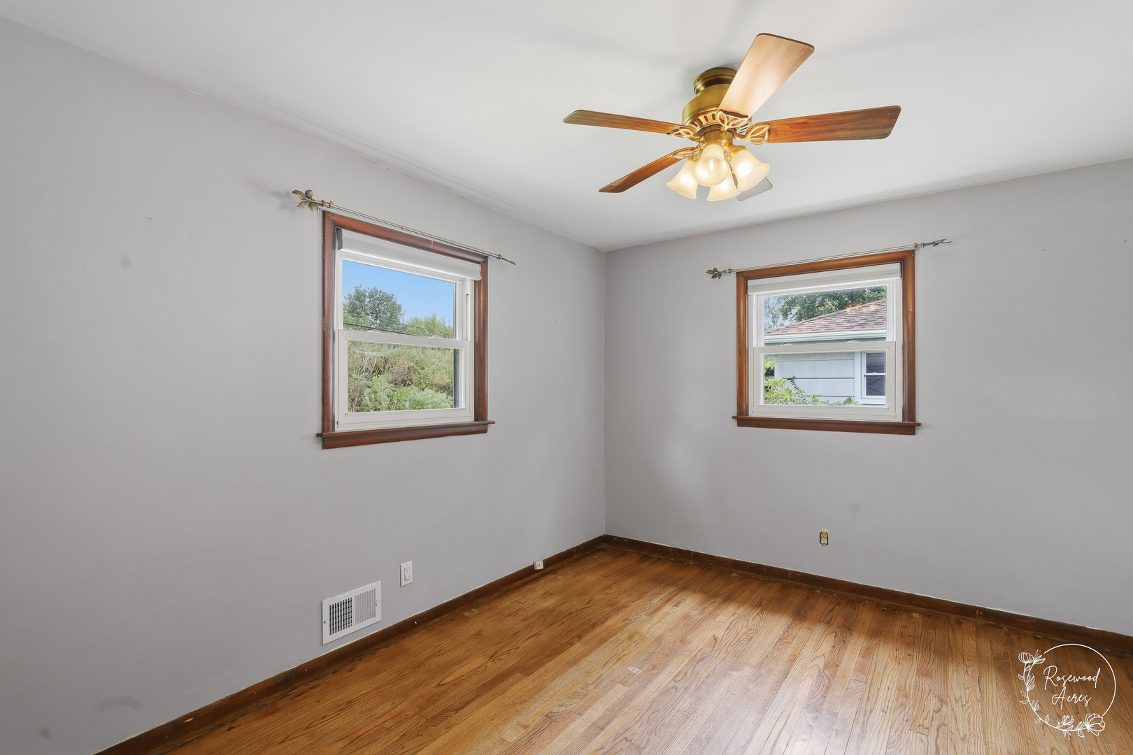 165 E 2740s Road Property Photo 14