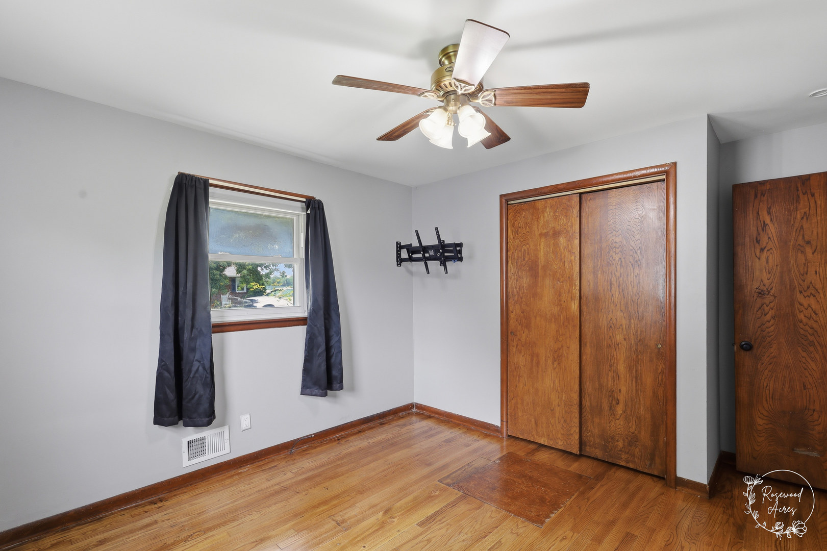 165 E 2740s Road Property Photo 18