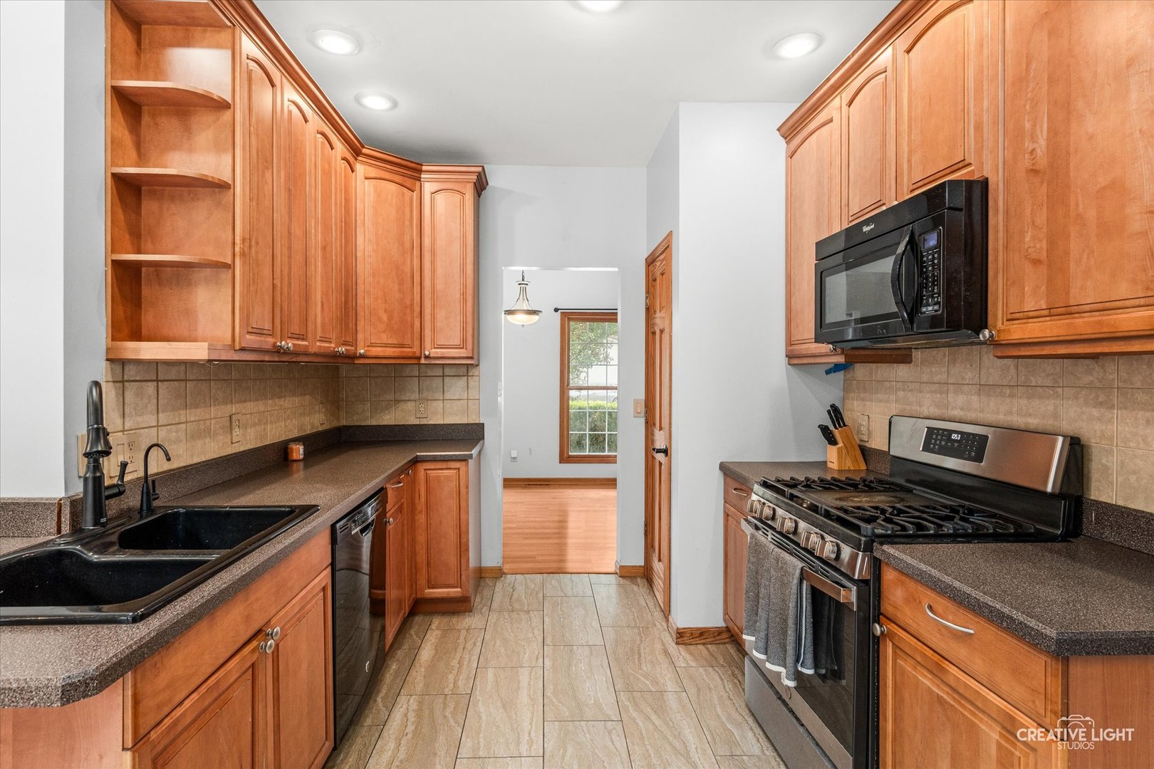 363 Dee Court Property Photo 6