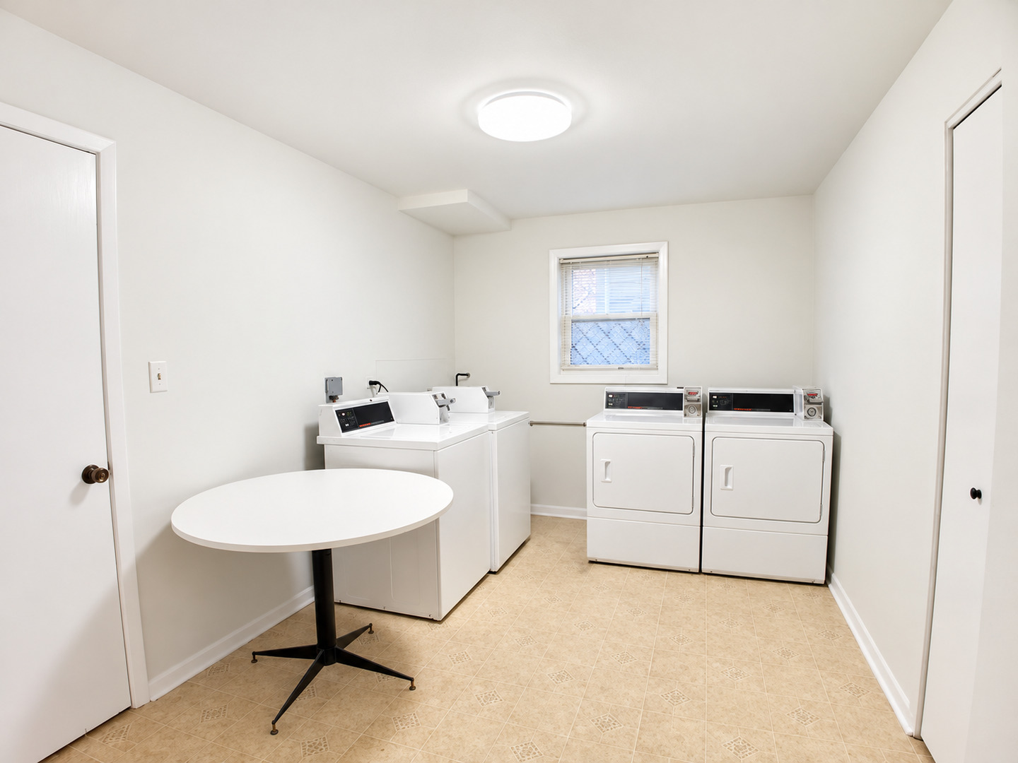 9109 Sahler Avenue 3 Property Photo 12