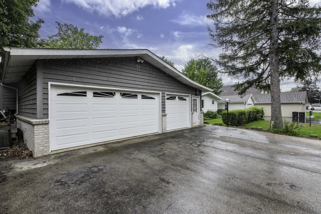 19123 101 Street Property Photo 11