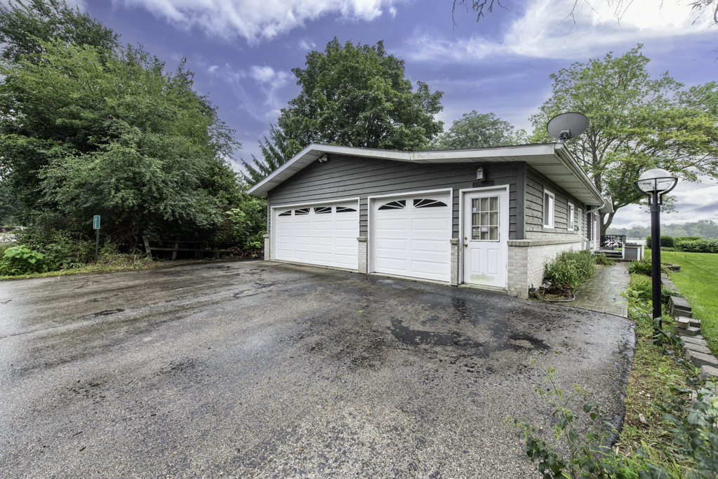 19123 101 Street Property Photo 12