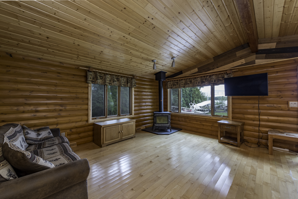 19123 101 Street Property Photo 14