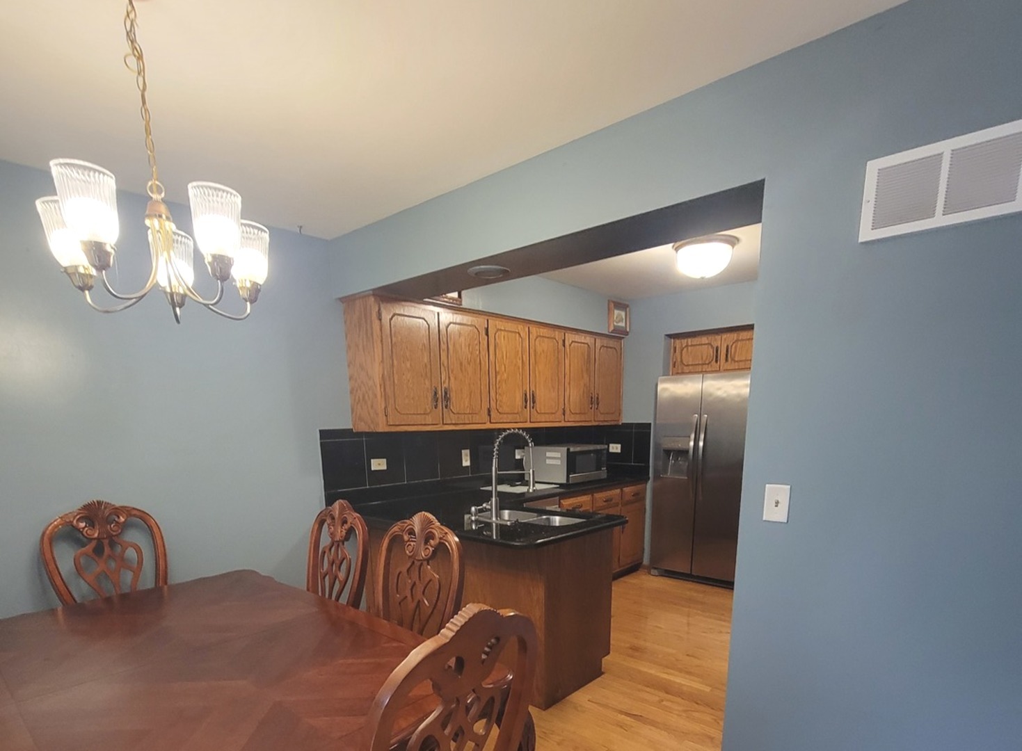 405 S Wenbriar Square Property Photo 5