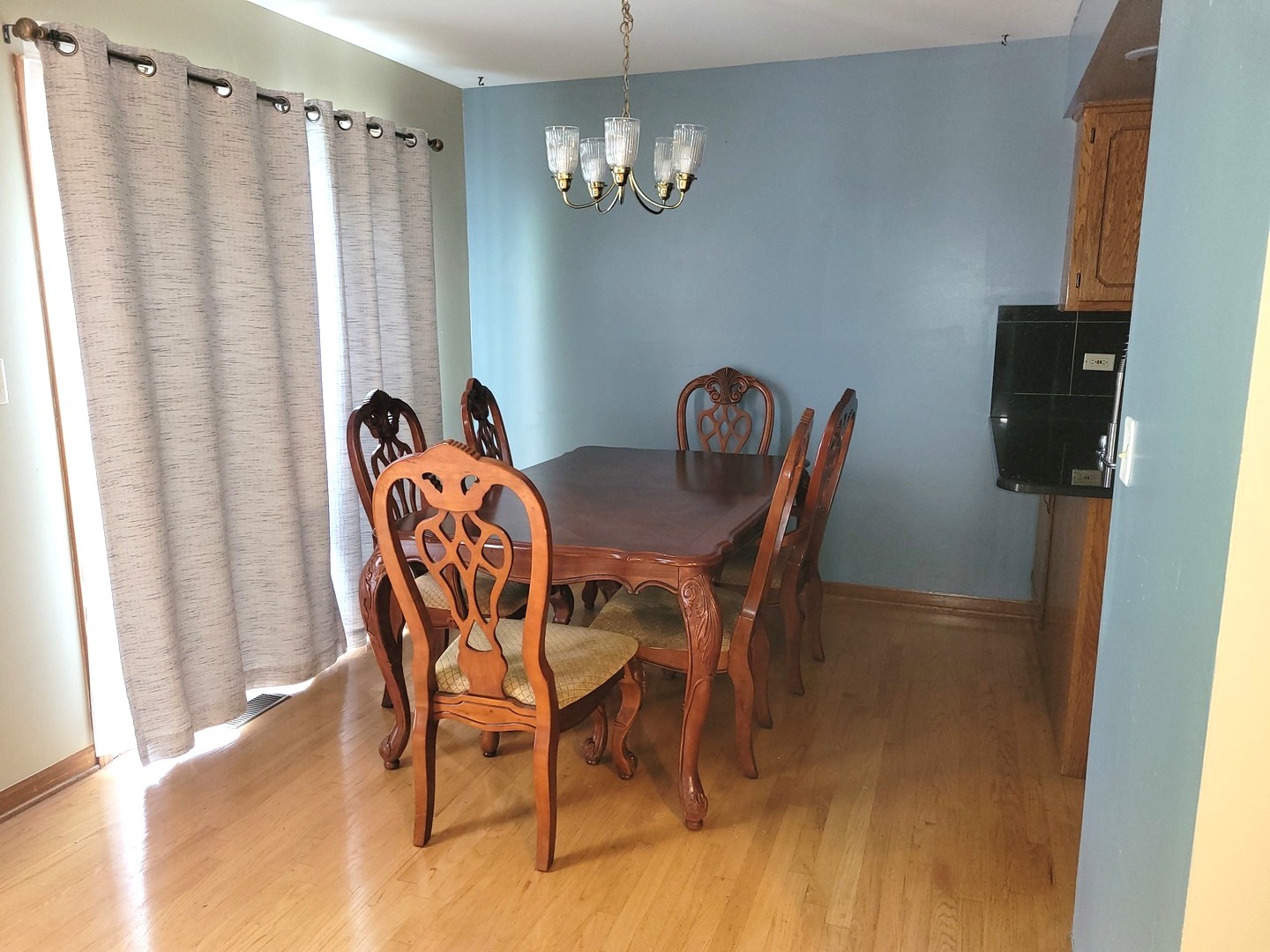 405 S Wenbriar Square Property Photo 9