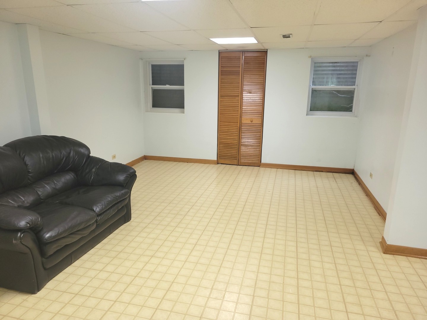 405 S Wenbriar Square Property Photo 18
