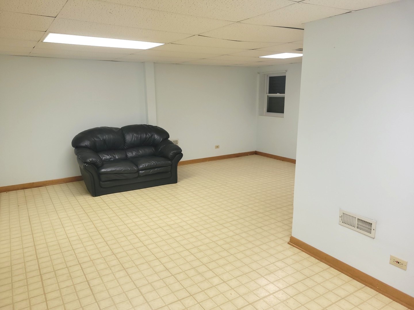 405 S Wenbriar Square Property Photo 23