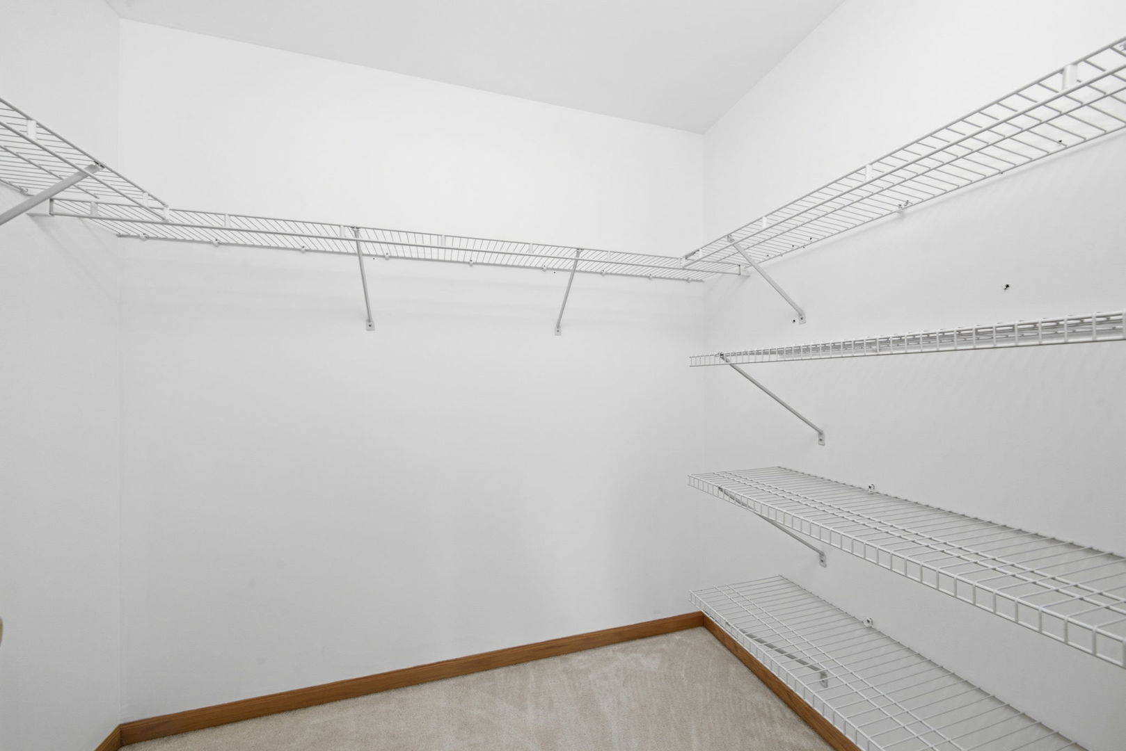 2218 Tamarack Drive Property Photo 19