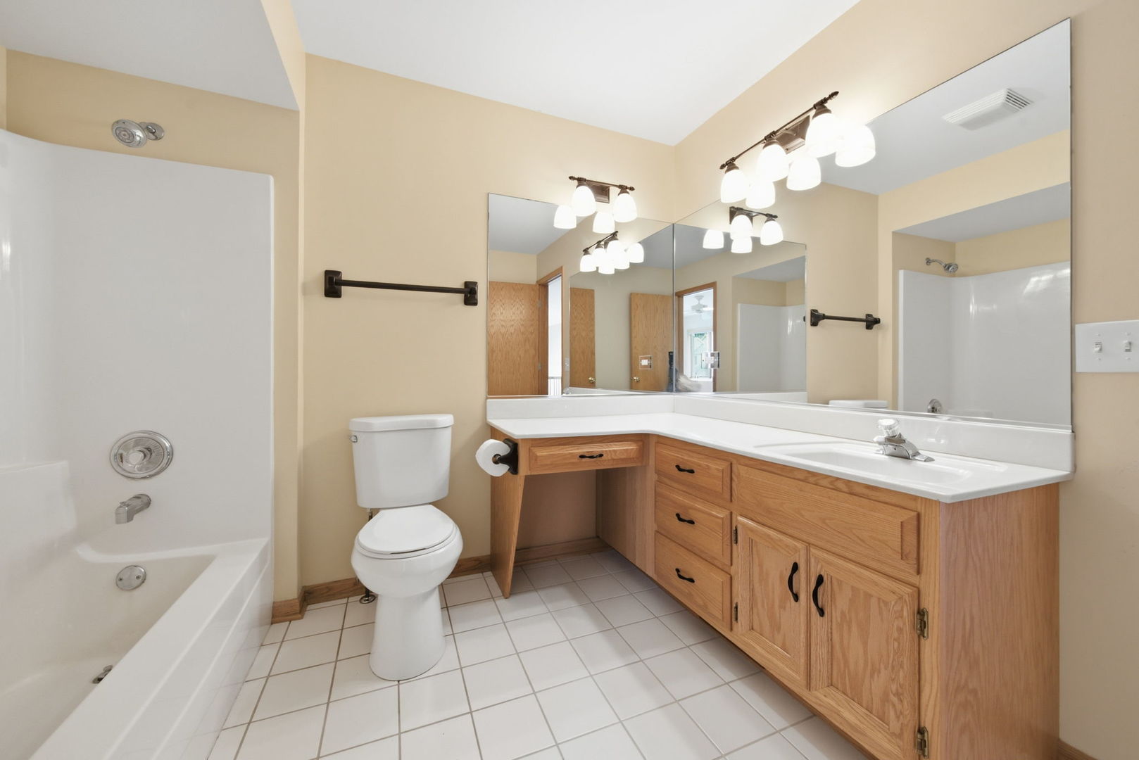 2218 Tamarack Drive Property Photo 20