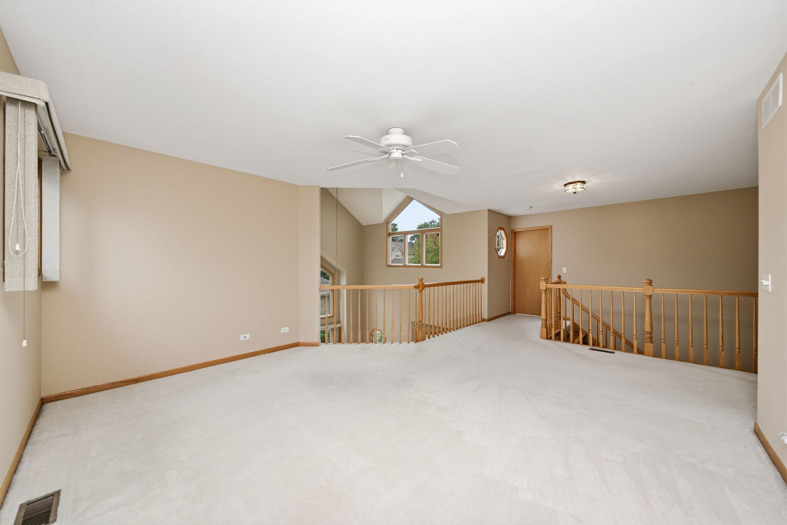 2218 Tamarack Drive Property Photo 23