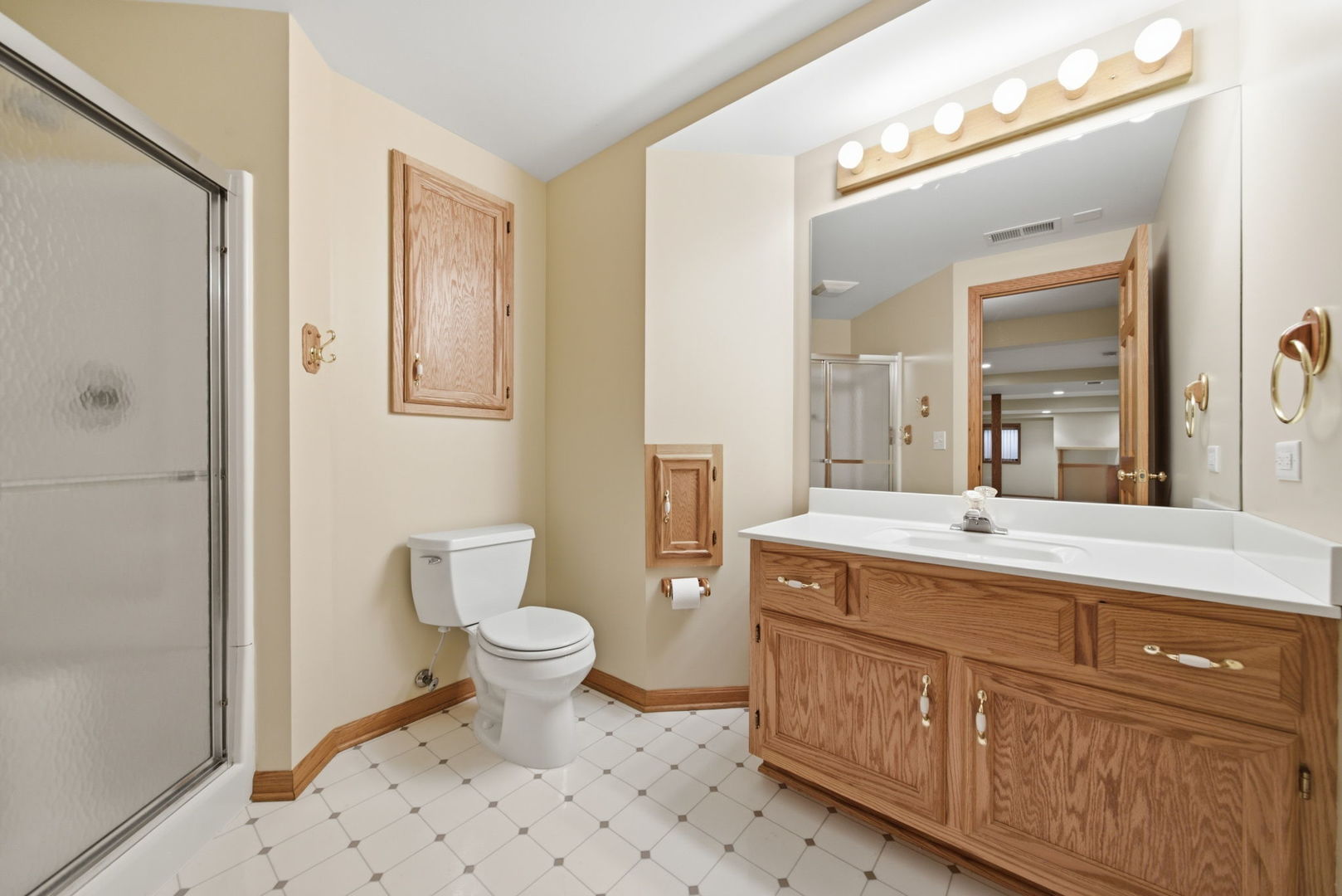 2218 Tamarack Drive Property Photo 30