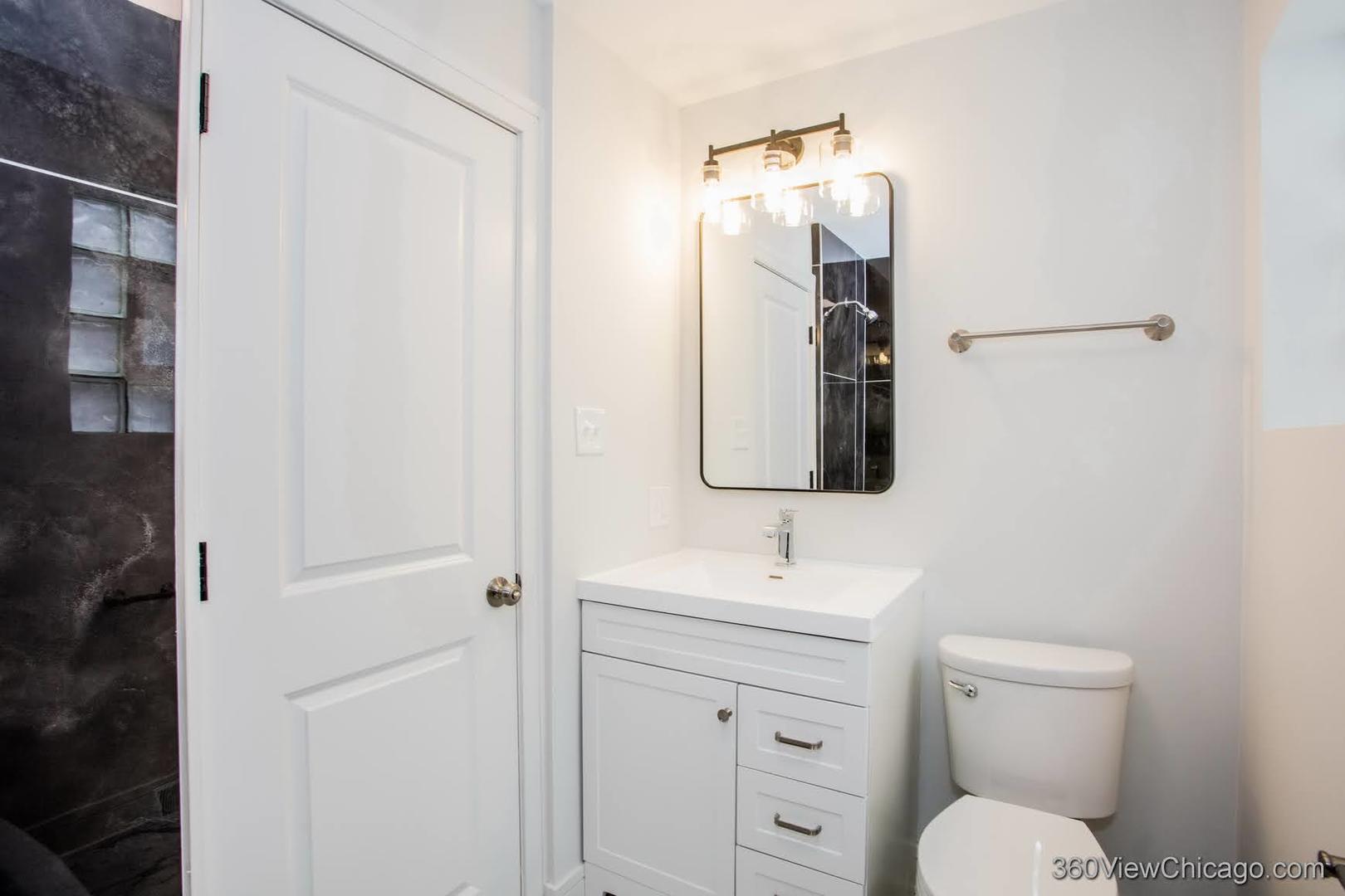 1037 W 103rd Street Property Photo 20