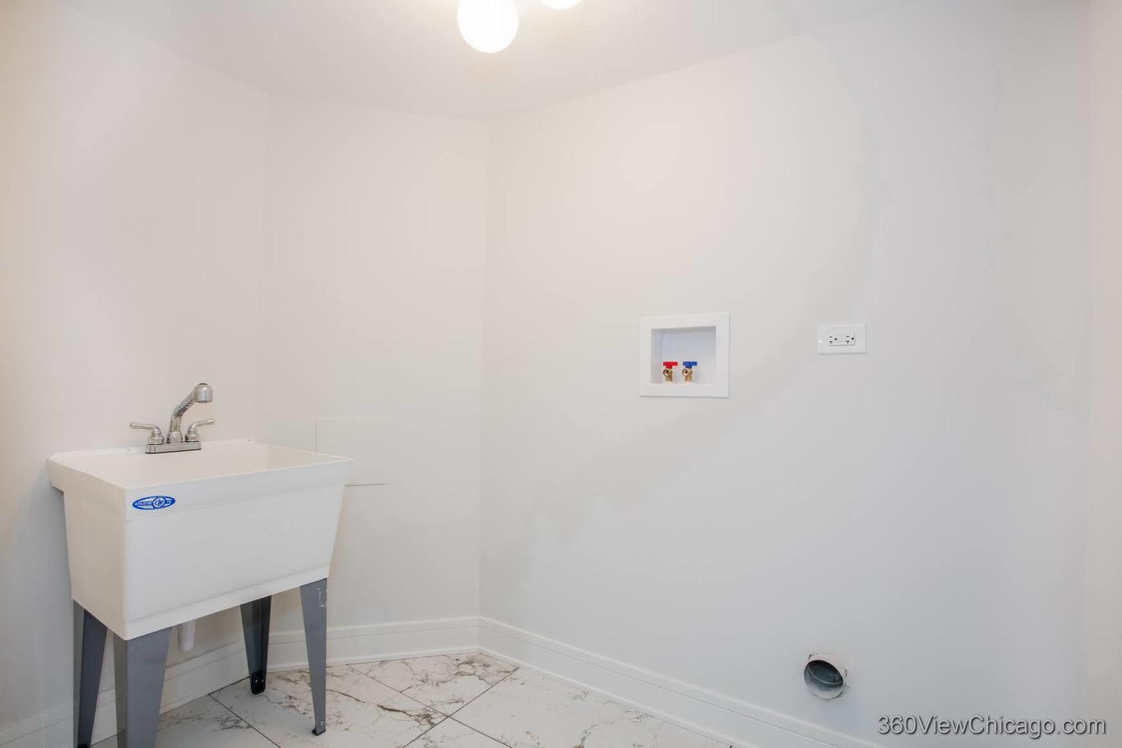 1037 W 103rd Street Property Photo 27