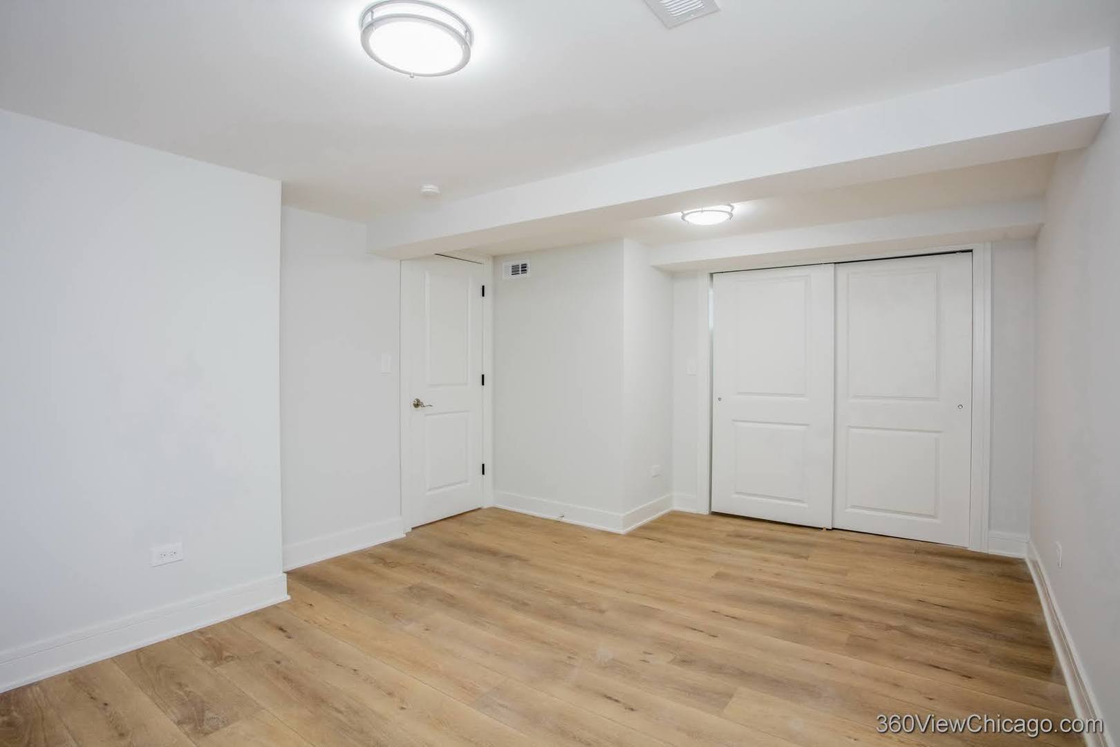 1037 W 103rd Street Property Photo 31