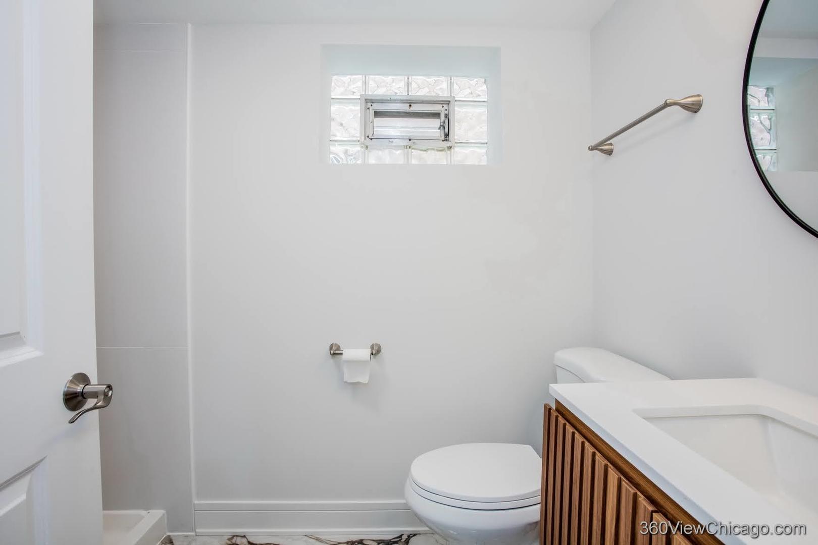 1037 W 103rd Street Property Photo 34