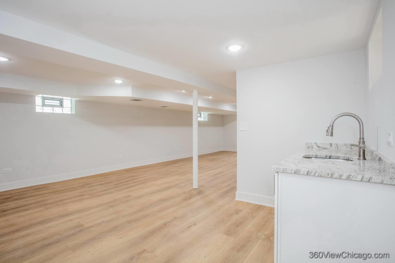 1037 W 103rd Street Property Photo 40