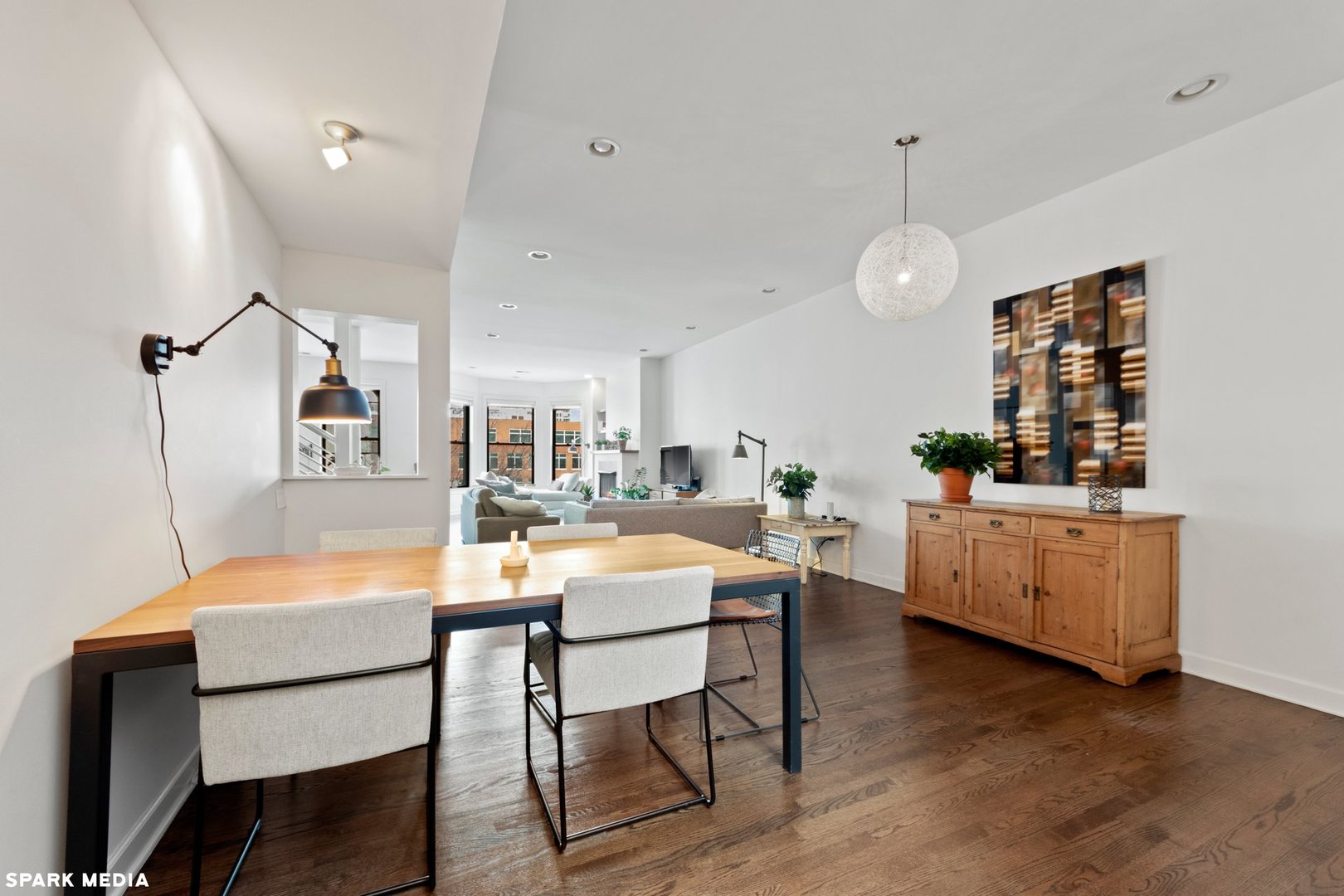 353 W Chicago Avenue 4e Property Photo 6