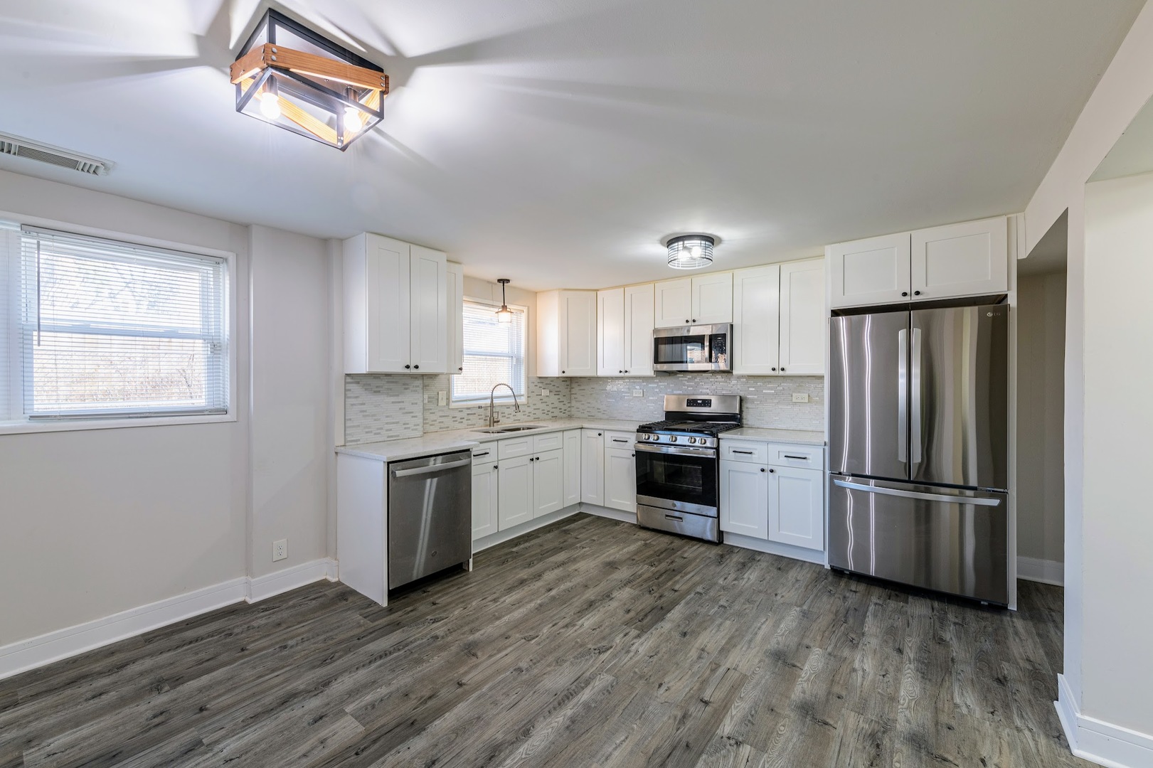 16039 Marion Drive Property Photo 12