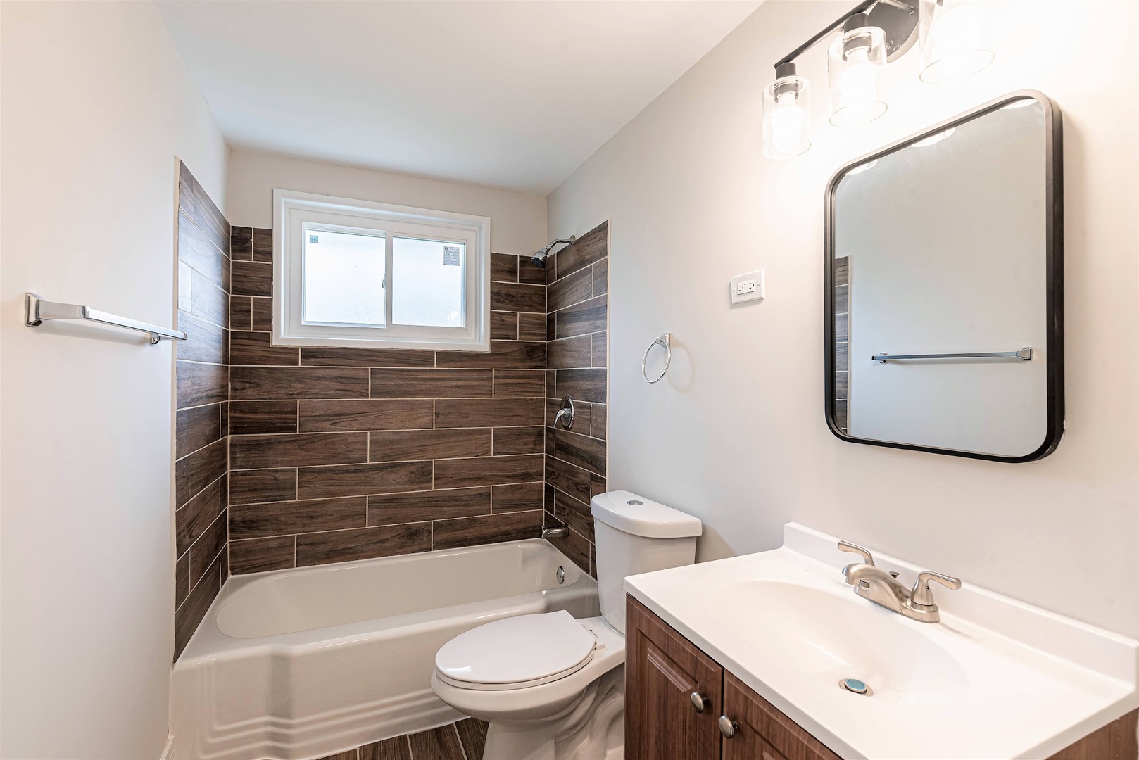 16039 Marion Drive Property Photo 20
