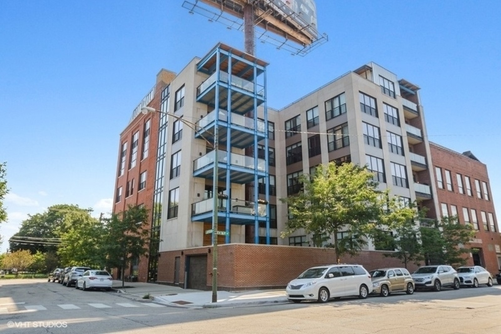 1600 S Jefferson Street 403 Property Photo 1