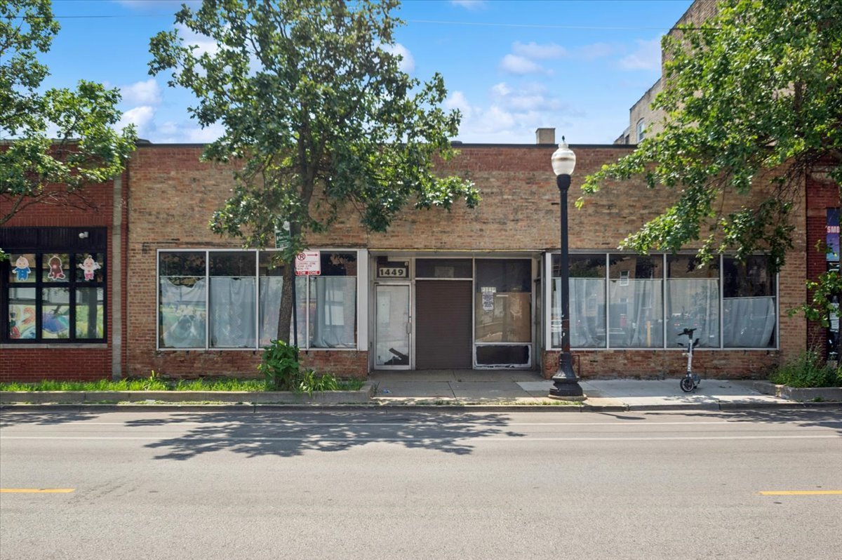 1449 W Devon Avenue Property Photo 1