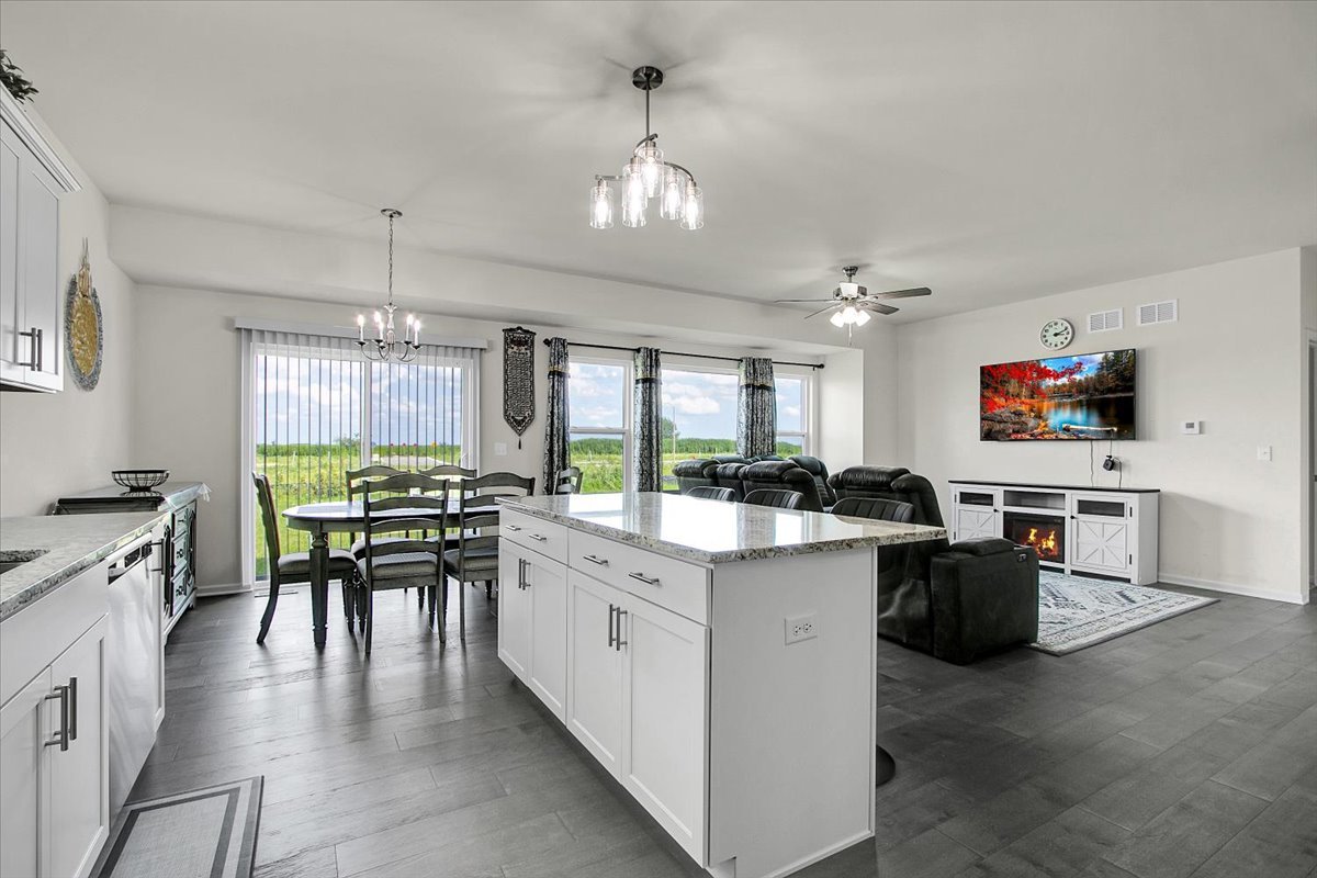 13705 S Sanibel Street Property Photo 7