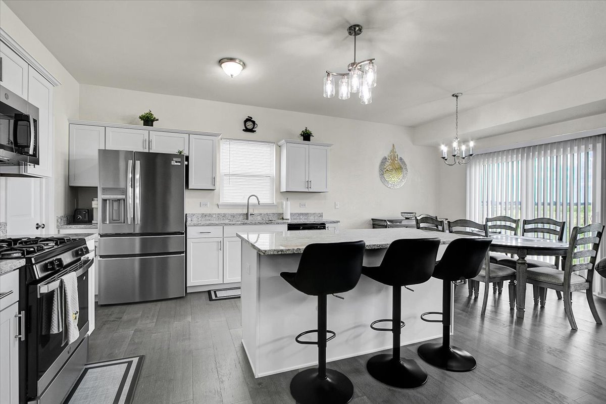 13705 S Sanibel Street Property Photo 8
