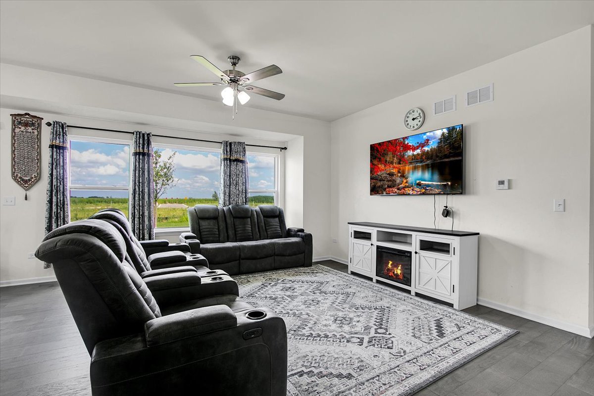 13705 S Sanibel Street Property Photo 10