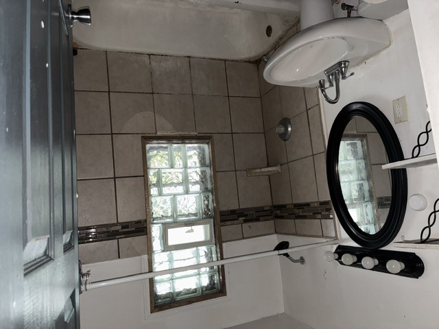 2109 Preston Street Property Photo 6