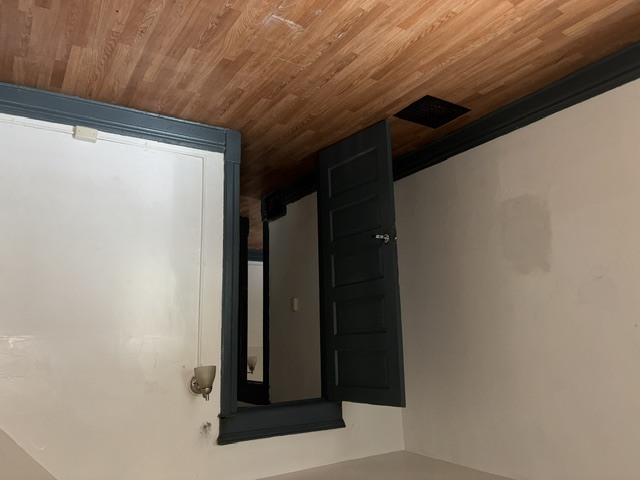 2109 Preston Street Property Photo 10