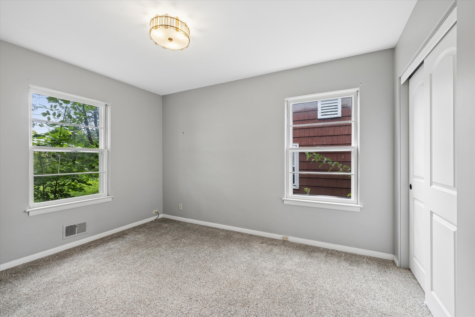 805 N Mitchell Avenue Property Photo 15