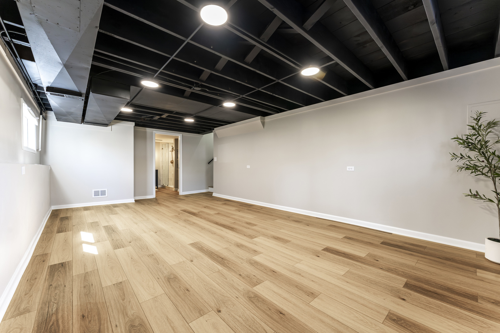 646 W Babcock Avenue Property Photo 17
