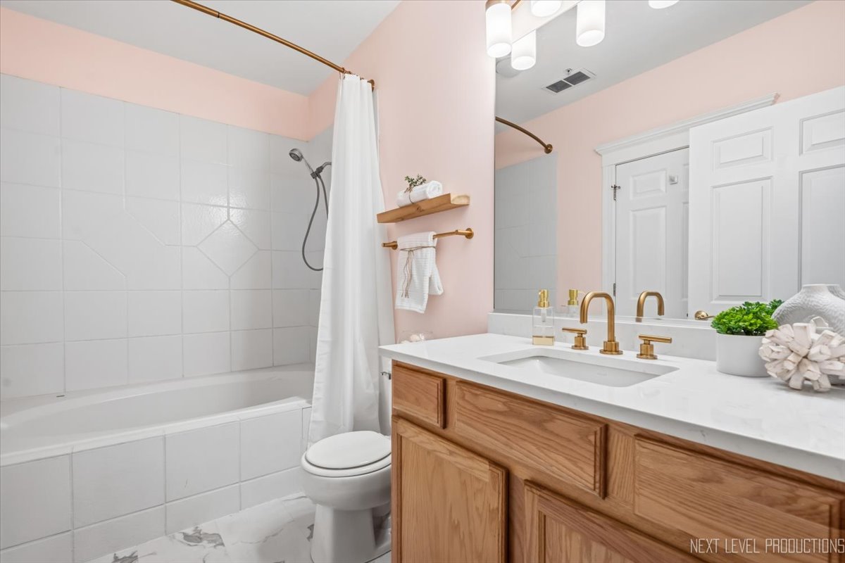 111 S 5th Avenue E Property Photo 19