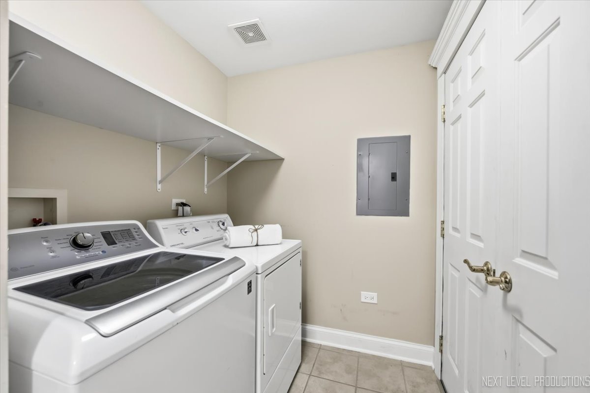 111 S 5th Avenue E Property Photo 21