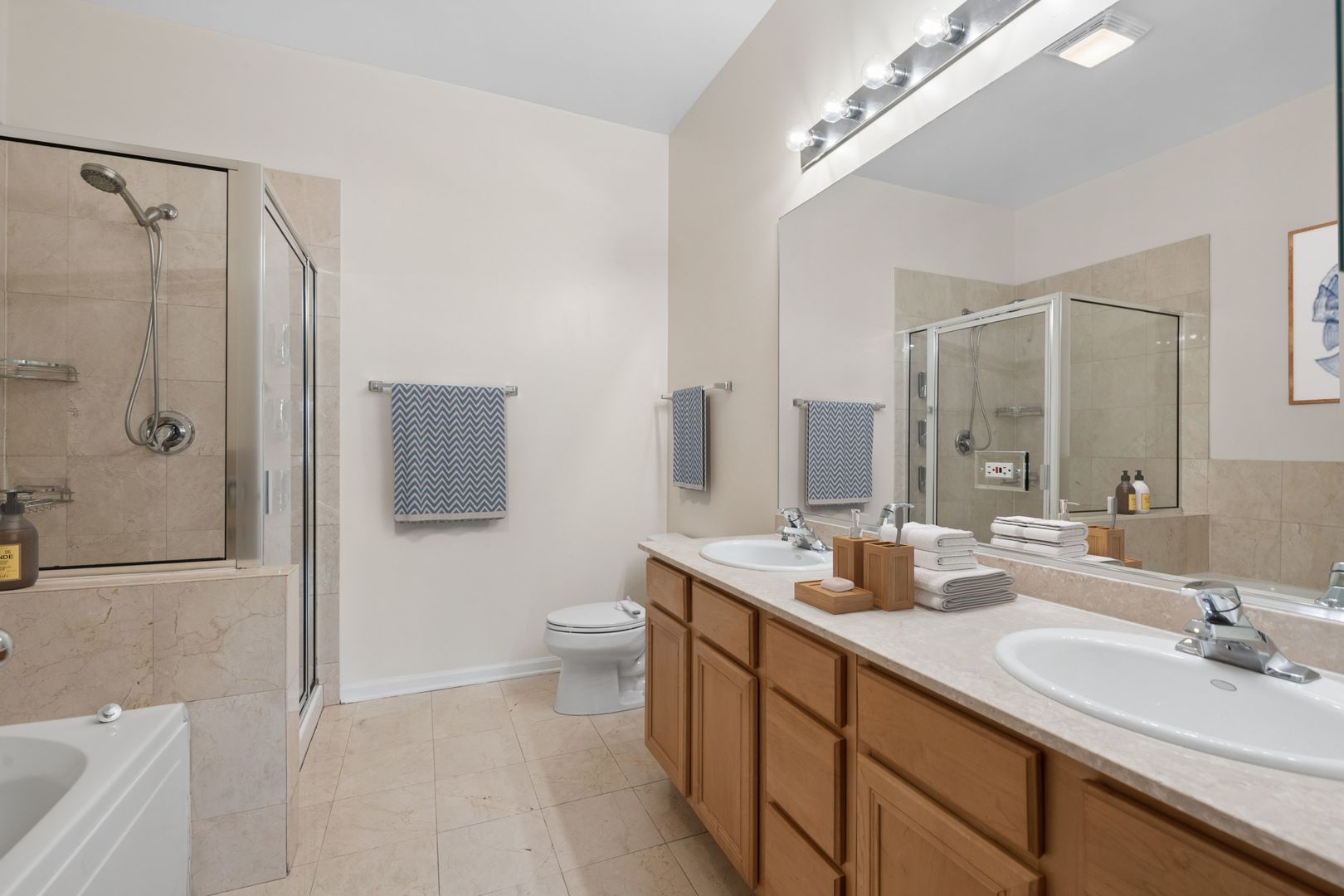 4149 N Kenmore Avenue 2s Property Photo 16