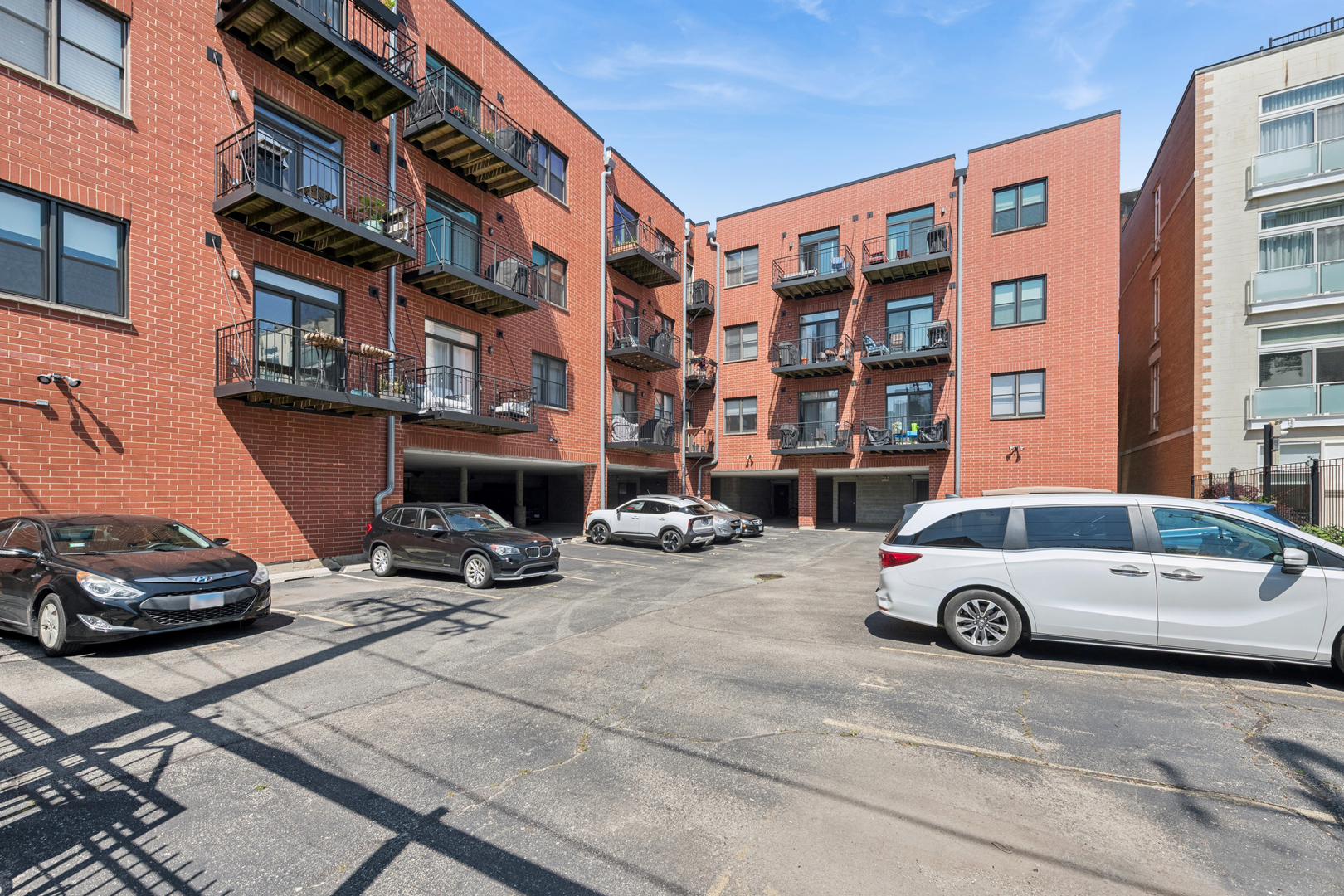 4149 N Kenmore Avenue 2s Property Photo 18
