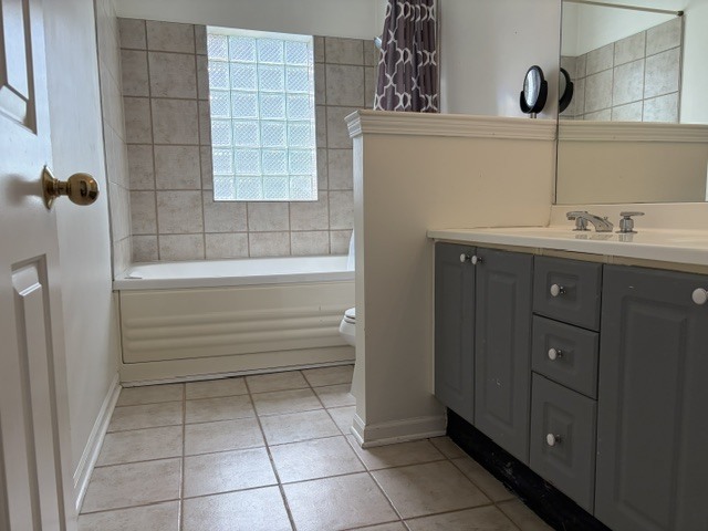 1518 N Sedgwick Street B Property Photo 16