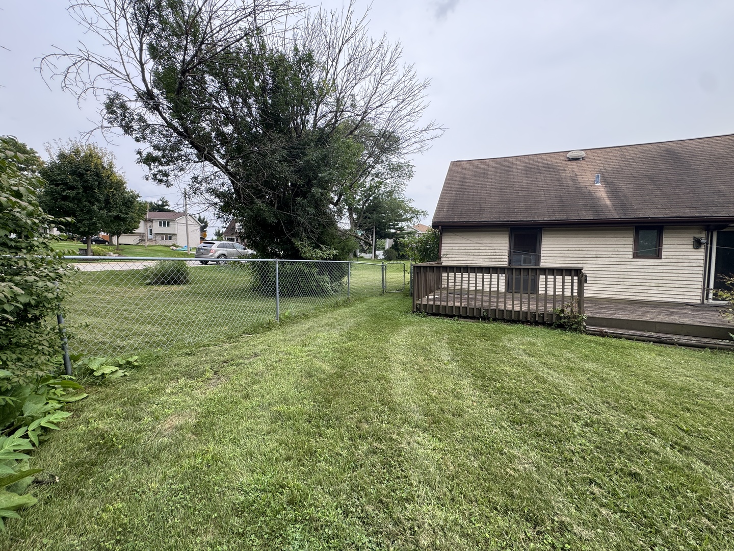 520 E Prairie Avenue Property Photo 6