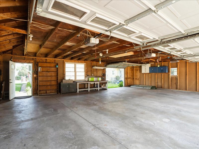 704 14th Avenue Property Photo 6